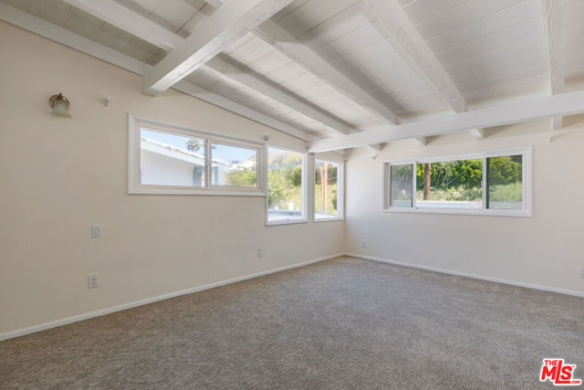 25408 Malibu Road, Malibu CA: https://media.crmls.org/mediaz/9d575c10-a329-496f-bb4e-babcfd494bdc.jpg