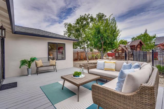 10656 Larry Way, Cupertino CA: https://media.crmls.org/mediaz/9d579718-d29d-478a-9b2d-8c0d764a10cd.jpg