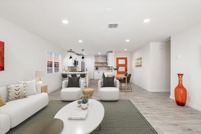 52885 Avenida Carranza, La Quinta CA: https://media.crmls.org/mediaz/9d57d214-434f-4102-b288-51cc1b262fbb.jpg