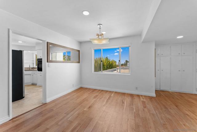 2352 Torrey Pines Rd Unit 9, La Jolla CA: https://media.crmls.org/mediaz/9d5854e0-2b12-465e-9d56-88787a96ea9e.jpg