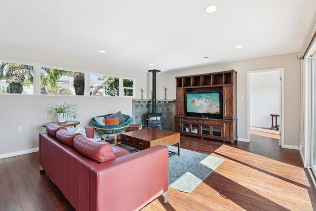 Detail Gallery Image 15 of 72 For 1607 Hunsaker St, Oceanside,  CA 92054 - 4 Beds | 3 Baths