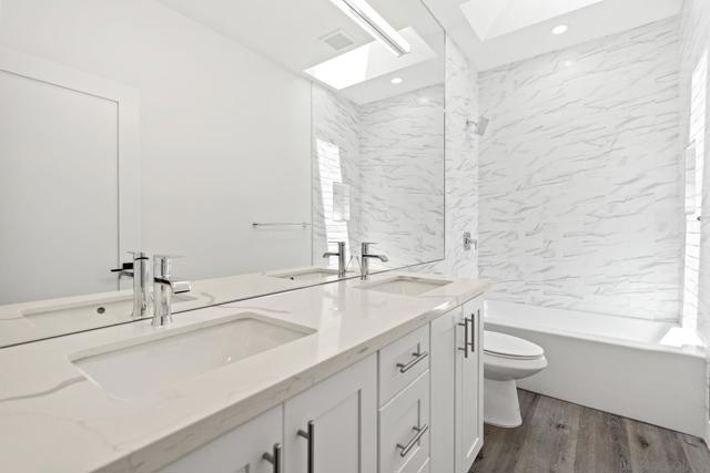 1384 Cynthia Ln, Carlsbad CA: https://media.crmls.org/mediaz/9d58afbe-e64b-43df-909c-632446b1f414.jpg