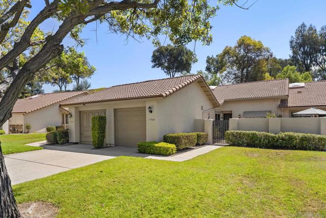 17909 Avenida Alozdra, San Diego CA: https://media.crmls.org/mediaz/9d58d822-e22d-405f-8be2-10f9655e416c.jpg