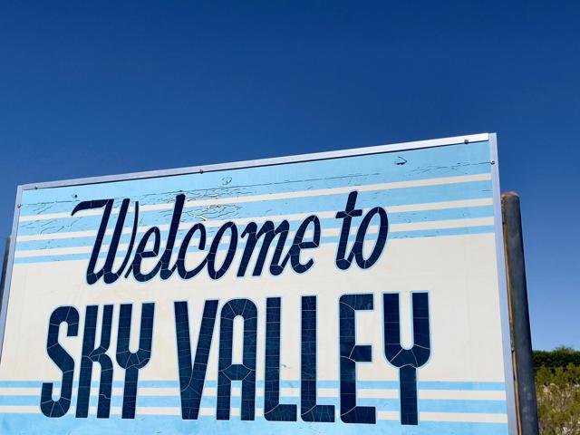 1 Holman Way, Sky Valley CA: https://media.crmls.org/mediaz/9d5a5638-fb3c-47ba-8570-841b6d37659a.jpg