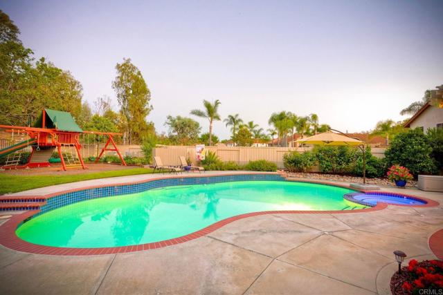 Detail Gallery Image 36 of 47 For 14013 Saddlewood Dr, Poway,  CA 92064 - 4 Beds | 3 Baths
