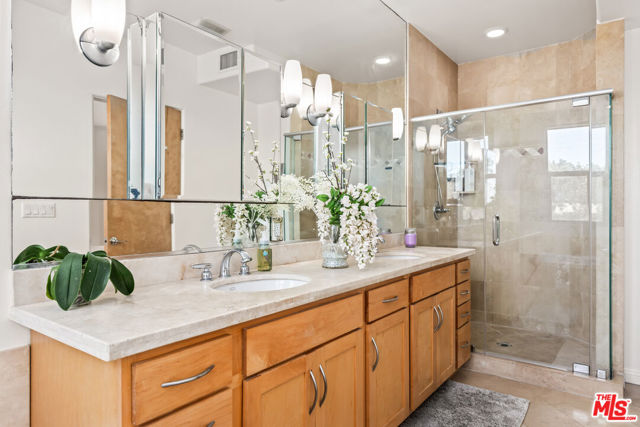 502 Rosecrans Avenue, Manhattan Beach, California 90266, 2 Bedrooms Bedrooms, ,2 BathroomsBathrooms,Residential,For Sale,Rosecrans,26828137