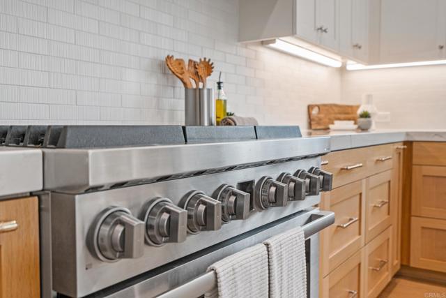 Detail Gallery Image 26 of 69 For 301 Juniper Ave, Carlsbad,  CA 92008 - 3 Beds | 3/1 Baths