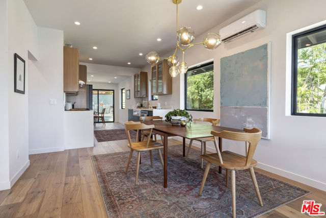 3404 Glenalbyn Drive, Los Angeles CA: https://media.crmls.org/mediaz/9d5bf41f-b393-4c96-8bb0-0d391453dd59.jpg
