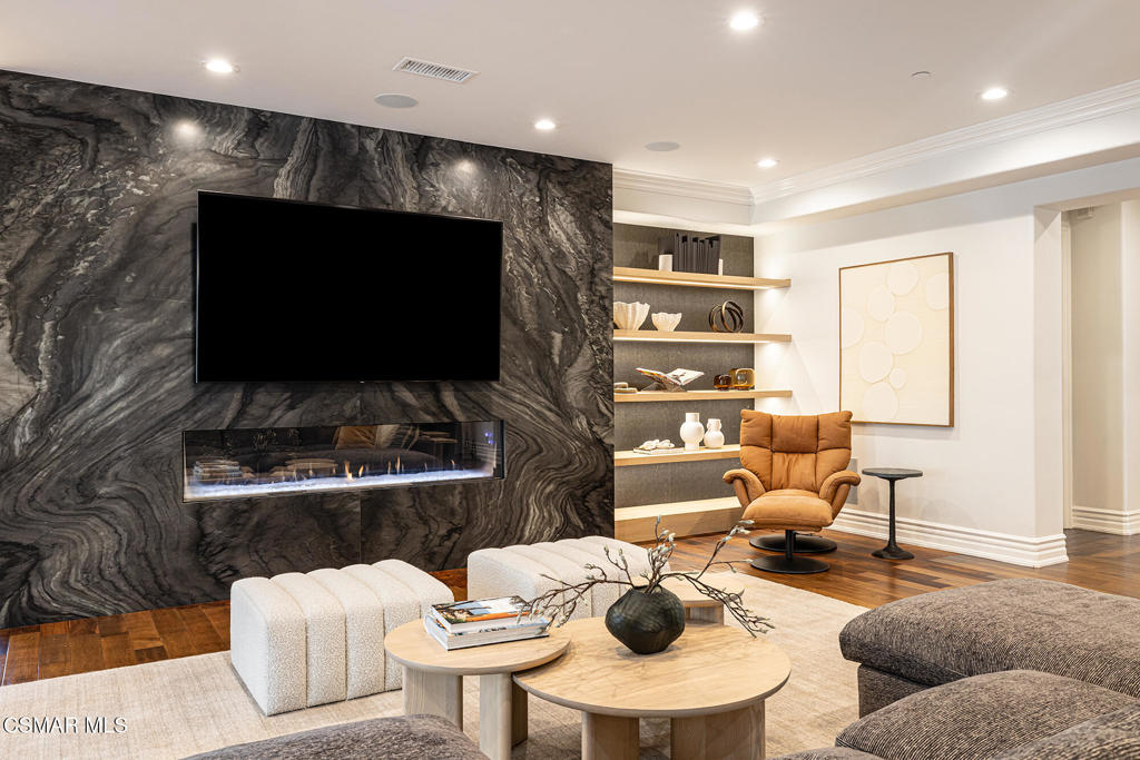MLS #226003928 image #6