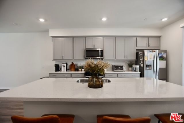 20625 desert ash Lane photo 3