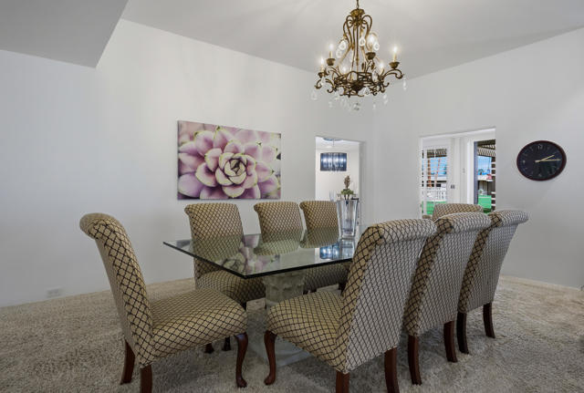 27 Cornell Drive, Rancho Mirage CA: https://media.crmls.org/mediaz/9d5daafe-c0ff-4f5d-b51c-bb6572bbb6cd.jpg