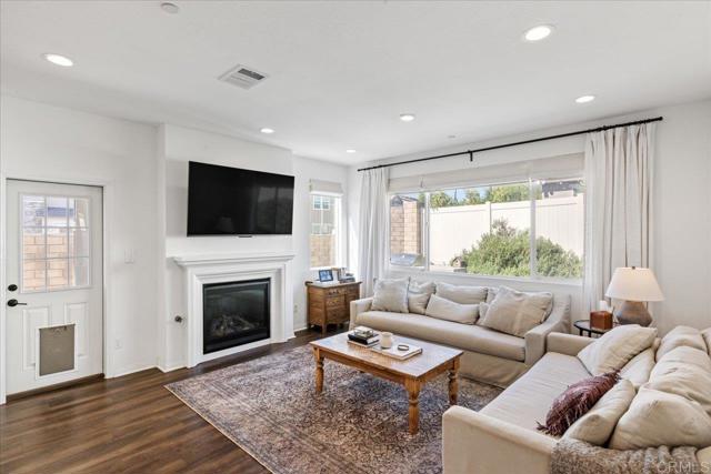 Detail Gallery Image 32 of 60 For 39665 Foxtail Dr, Temecula,  CA 92591 - 4 Beds | 3 Baths