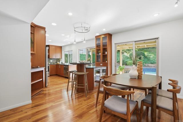 Detail Gallery Image 6 of 47 For 8008 Deerfield St, San Diego,  CA 92120 - 5 Beds | 4 Baths