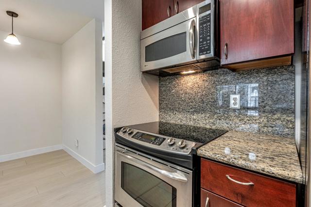 6886 Chantel Court, San Jose CA: https://media.crmls.org/mediaz/9d5f1eb9-b9da-495b-850a-e7b84000f695.jpg