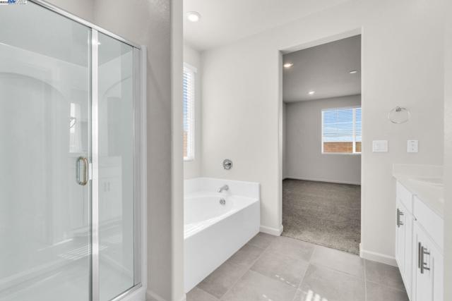 4171 Markovich Ct, Richmond CA: https://media.crmls.org/mediaz/9d604915-be76-4860-aa0c-ba4118ae9257.jpg