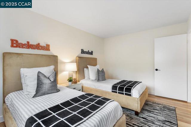 2326 Bramble Ct, Castro Valley CA: https://media.crmls.org/mediaz/9d609e8a-47a5-4464-98a2-cbc69cd98f36.jpg