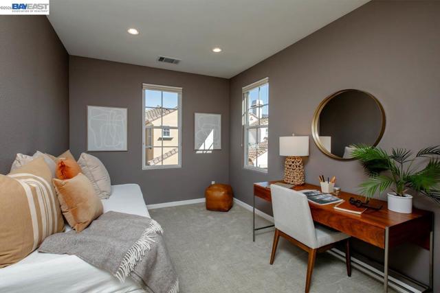 Image 52 of 60 For 2358 Coral Sea St