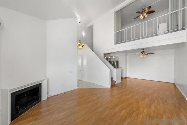 12213 Carmel Vista Rd, San Diego CA: https://media.crmls.org/mediaz/9d618519-15c4-4ce3-8cd9-40257bcf0e42.jpg