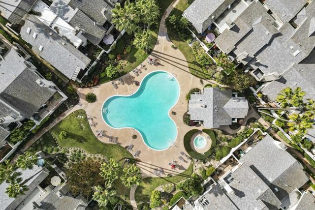 Detail Gallery Image 4 of 14 For 4074 Avenida Brisa, Rancho Santa Fe,  CA 92091 - 2 Beds | 2 Baths