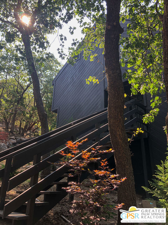 25150 Cougar Road, Idyllwild CA: https://media.crmls.org/mediaz/9d6252cf-eaa8-4cf0-9840-8de92a9f7dd1.jpg