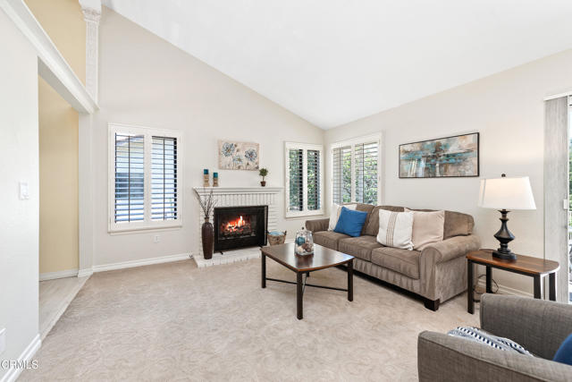 Detail Gallery Image 4 of 44 For 6357 Irena Ave, Camarillo,  CA 93012 - 2 Beds | 2 Baths
