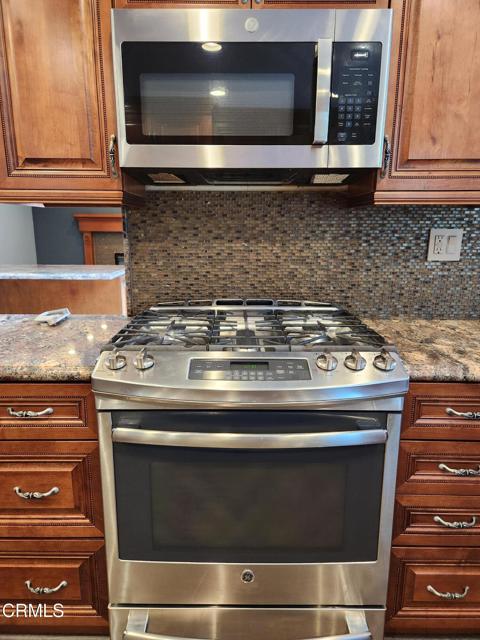13644 Deering Lane, Moorpark CA: https://media.crmls.org/mediaz/9d62eb5b-e8e3-4a77-b8d7-6b431246cfb1.jpg