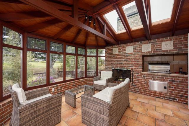 431 Burning Tree Court, Half Moon Bay CA: https://media.crmls.org/mediaz/9d63bc25-127f-46f5-90d8-6d521cc003a9.jpg