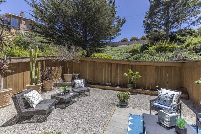 991 Fassler Avenue, Pacifica CA: https://media.crmls.org/mediaz/9d63d062-516c-408c-b0e2-3c6b1351e802.jpg