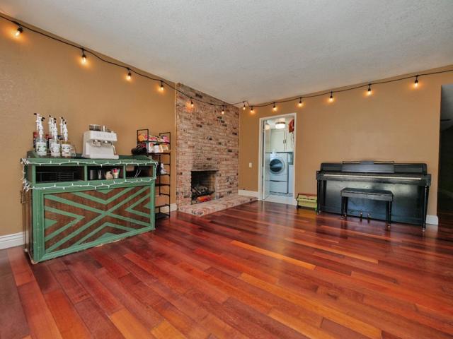 5909 Amend Road, El Sobrante CA: https://media.crmls.org/mediaz/9d642a45-c9e3-4cbf-94ca-24a833b56d1e.jpg