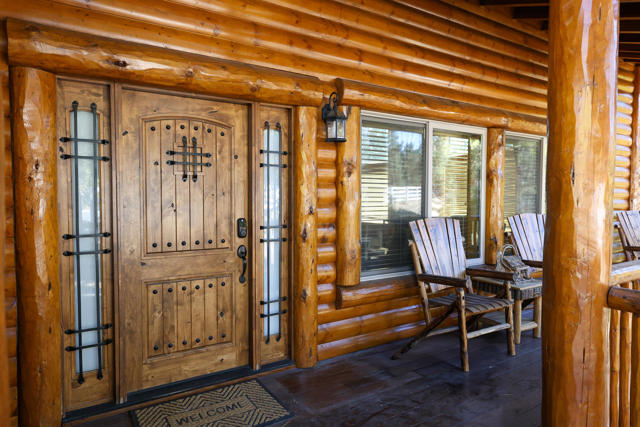 289 Stony Creek Road, Big Bear CA: https://media.crmls.org/mediaz/9d64cc1e-dcbc-4252-91d9-160ed5818bd5.jpg