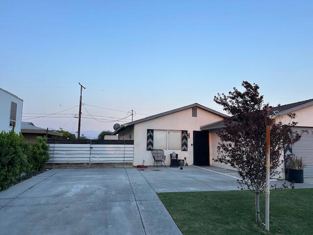 16290 Via Vista, Desert Hot Springs CA: https://media.crmls.org/mediaz/9d652f48-03ec-48ae-ade5-3cc9cc5ea359.jpg