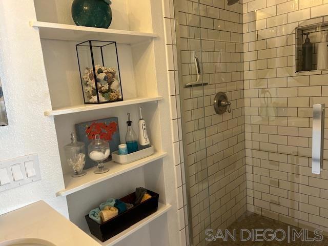 3275 Maezel Ln, Carlsbad CA: https://media.crmls.org/mediaz/9d65b07f-68fd-4edb-975d-76f11c230b80.jpg