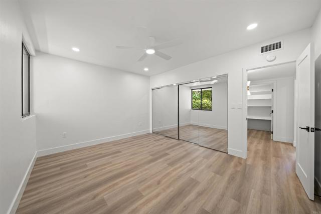 Detail Gallery Image 19 of 46 For 2500 Torrey Pines Rd #305,  La Jolla,  CA 92037 - 2 Beds | 2 Baths