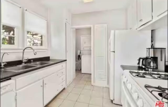 Detail Gallery Image 6 of 10 For 1704 Glendon Ave, Los Angeles,  CA 90024 - 2 Beds | 2 Baths