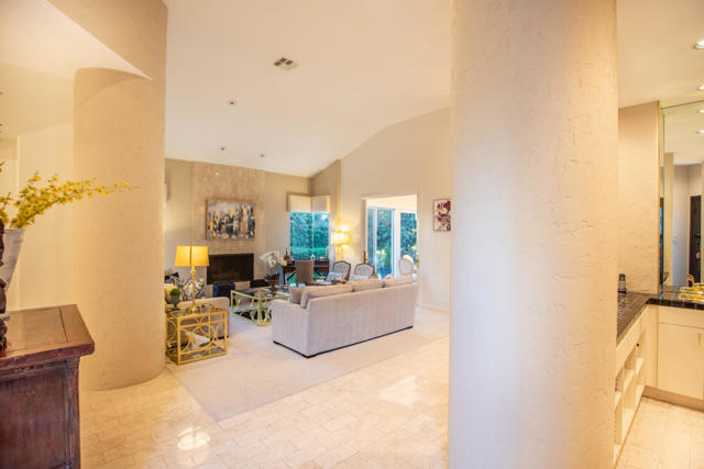 75273 Spyglass Drive, Indian Wells CA: https://media.crmls.org/mediaz/9d66b31a-35dd-49d4-9ea0-cf6d6f95dc39.jpg