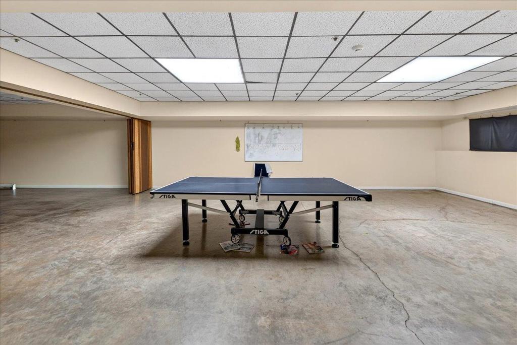 https://media.crmls.org/mediaz/9d685e72-0bbb-4e98-af49-2409476af6e8.jpg?preset=X-Large
