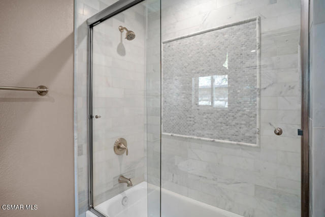 4953 Kilburn Court, Oak Park CA: https://media.crmls.org/mediaz/9d6942ad-42a1-4549-8cee-a4bac1a9a450.jpg