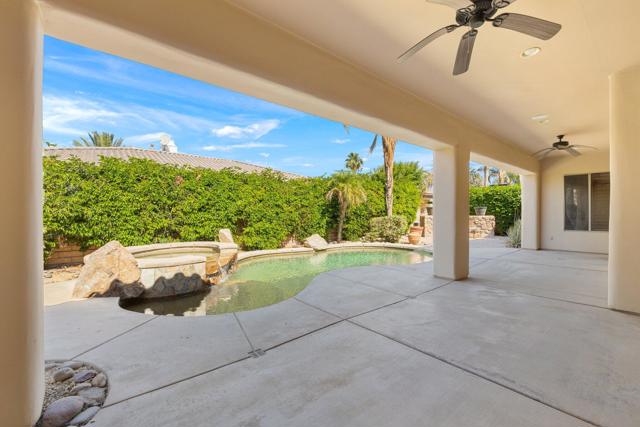 49595 Marne Court, La Quinta CA: https://media.crmls.org/mediaz/9d6970c7-c1f8-449d-9395-9493aee5e27b.jpg