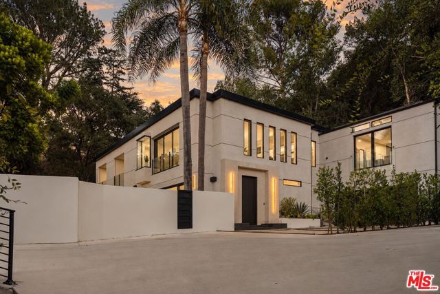 3208 Oakley Drive