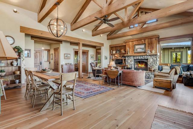 35750 Mountain Circle Drive, Julian CA: https://media.crmls.org/mediaz/9d6b3087-2c44-4395-972f-f3d26a661ef4.jpg