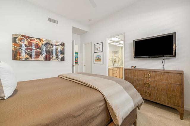 424 White Horse Trail, Palm Desert, CA 92211