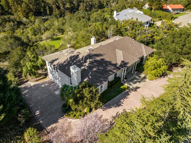 46 Eugenia Way, Hillsborough CA: https://media.crmls.org/mediaz/9d6b4e3e-fa09-491a-8140-e35952ce2346.jpg