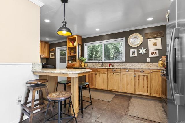 8420 Porter Hill Terrace, La Mesa CA: https://media.crmls.org/mediaz/9d6ecf8e-93ba-499a-a0a3-4c2cf5c1f97e.jpg