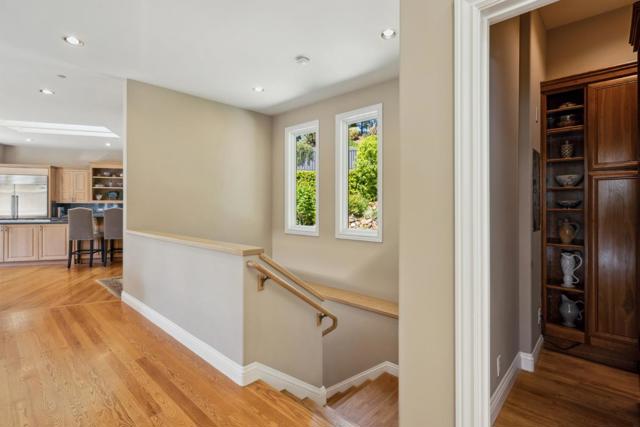 55 Vista Verde Way, Portola Valley CA: https://media.crmls.org/mediaz/9d6fde6e-e773-43d9-bd4f-9fc8053ba949.jpg