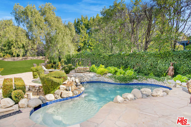 Image 5 of 38 For 4618 Westchester Drive