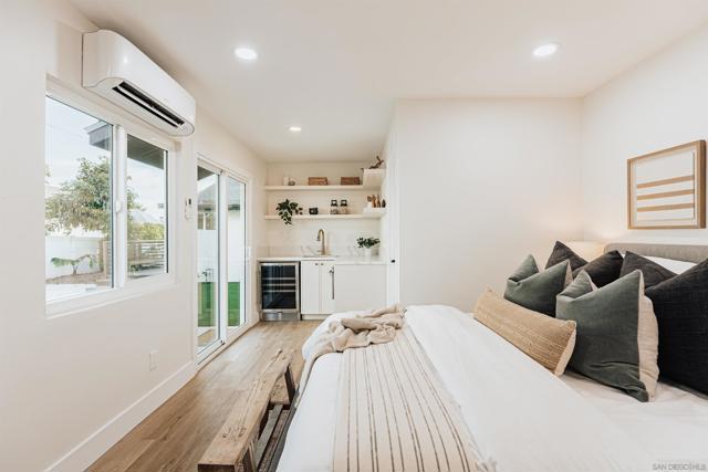 Image 29 of 49 For 208 Ditmar St