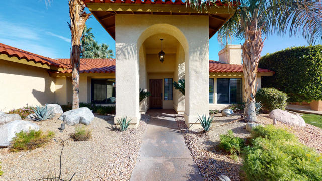 47230 Golden Bush Court, Palm Desert CA: https://media.crmls.org/mediaz/9d702a5a-8d69-43a5-9086-be5bf5b625f7.jpg