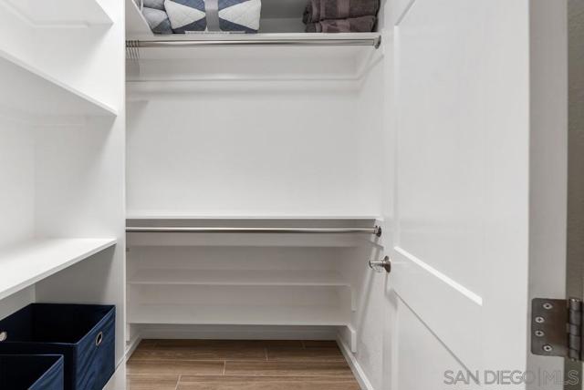 2057 Felspar St, San Diego CA: https://media.crmls.org/mediaz/9d709bec-9ca0-4922-905d-db7853ae5a12.jpg