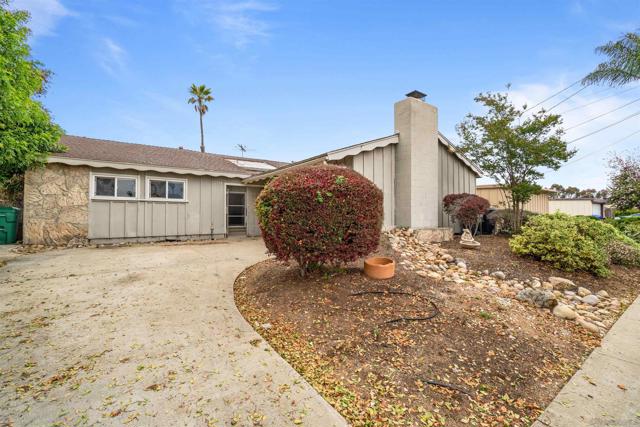 6734 Barnhurst Dr, San Diego CA: https://media.crmls.org/mediaz/9d70c2ea-1951-4892-a963-d35396ca5323.jpg