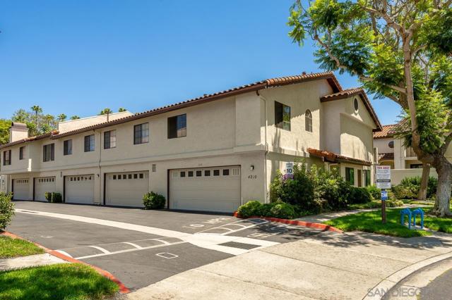 4210 Porte De Palmas, San Diego CA: https://media.crmls.org/mediaz/9d71a851-3214-40cb-b425-11bd169d24c2.jpg